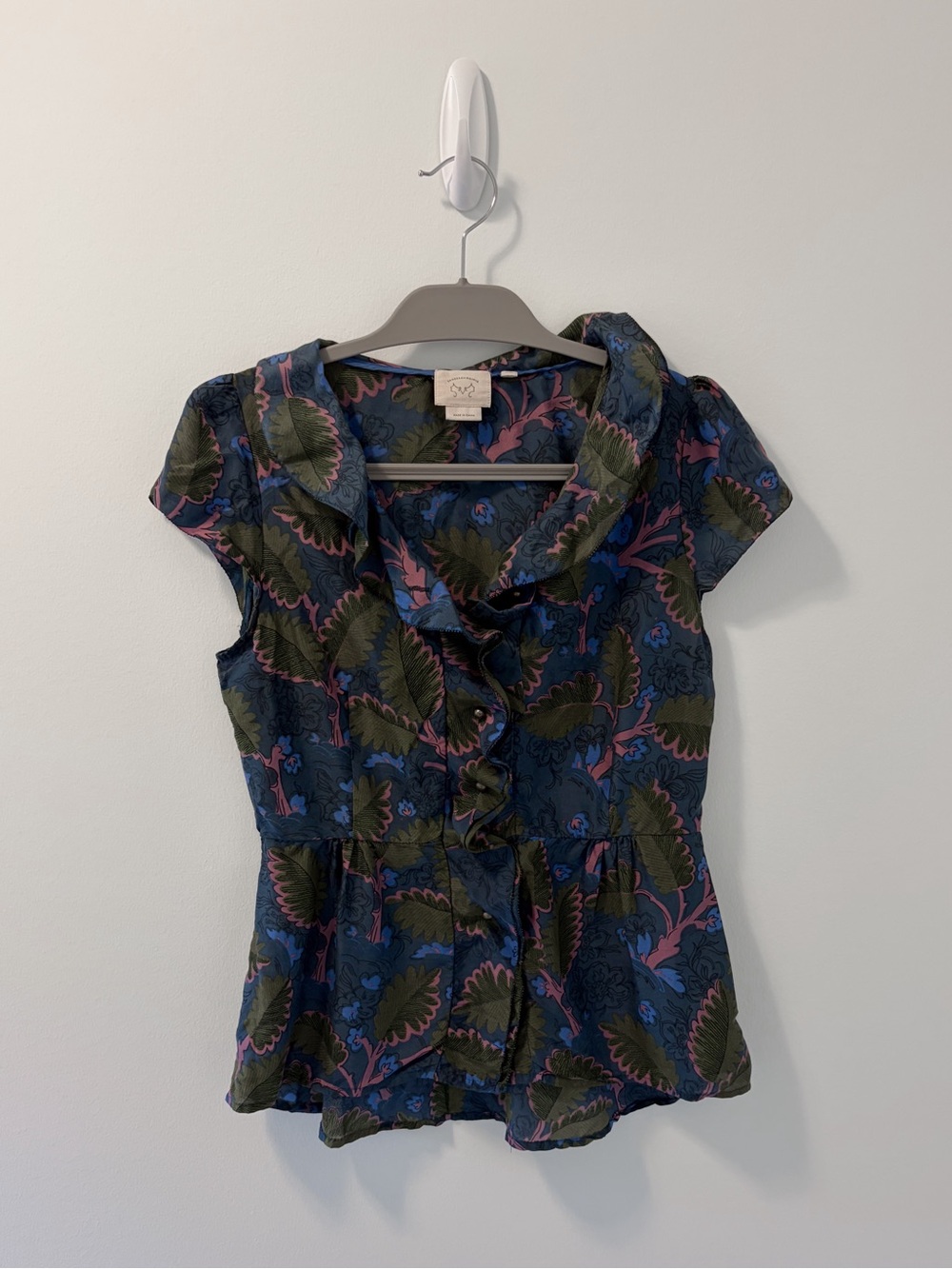 Anthropologie Vanessa Virginia Short Sleeve Ruffle Front Blouse - Green Floral